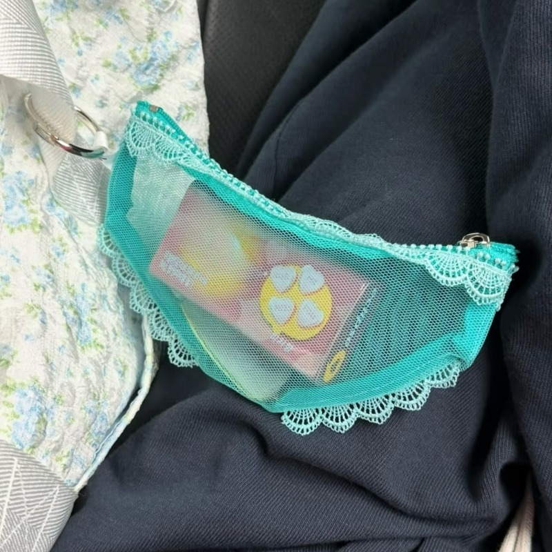 Slips met kanten rand Make-up  - Beauty Preservation Makeup Bag recensie en prijs